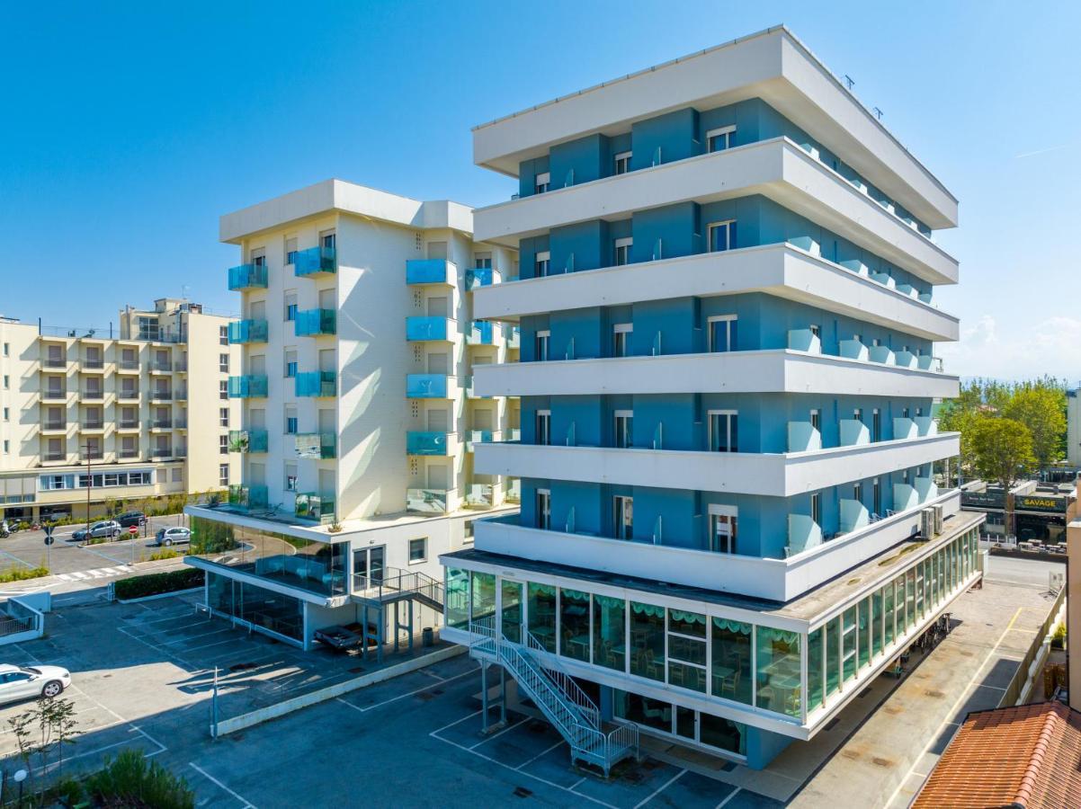 Hotel Astor Ріміні Екстер'єр фото